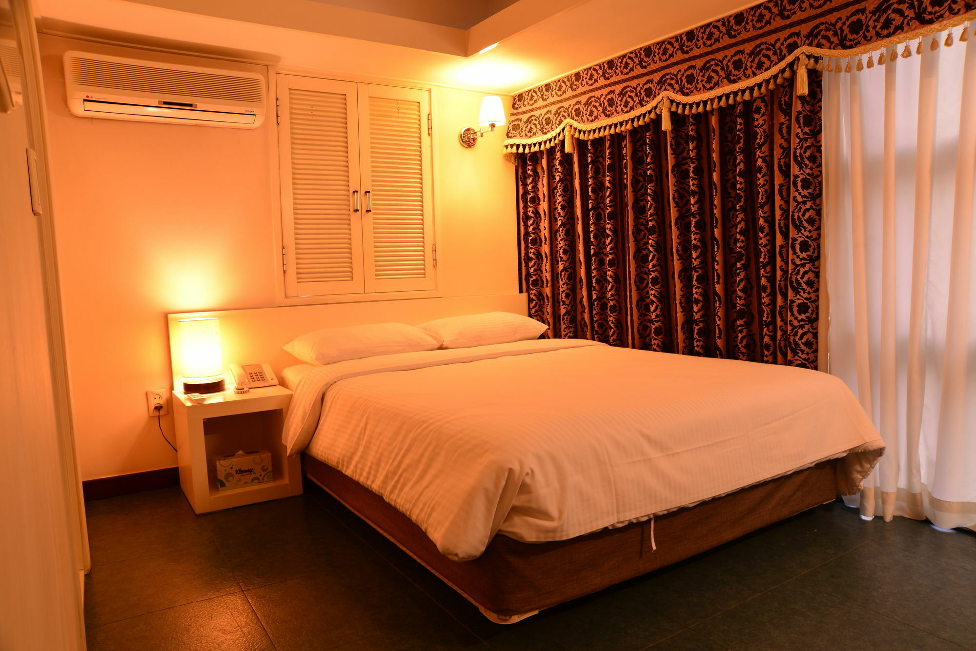 New Korea Hotel Сеул Экстерьер фото